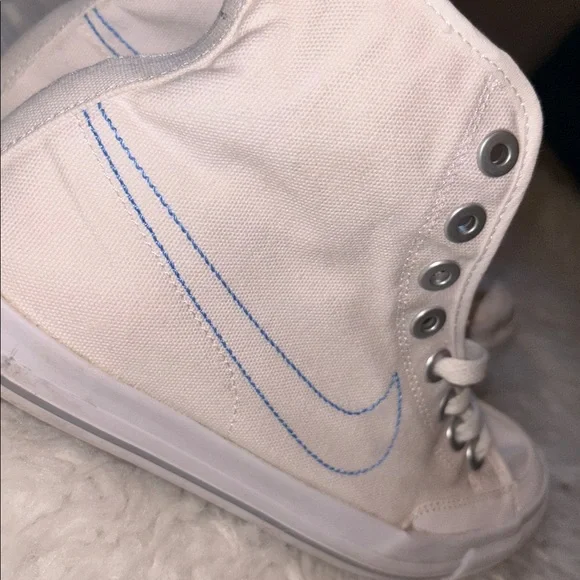 Nike Blazer Mid White High-top Sneakers, Size 7.5 Women’s - Picture 5 of 16